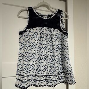 Doe & Rae Navy and White Crochet Leaf Tank